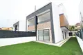5 bedroom house 272 m² Demirci, Turkey