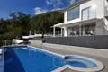 Casa 4 habitaciones 390 m² Tivat, Montenegro