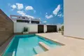 3-Schlafzimmer-Villa 239 m² Rojales, Spanien