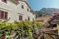 Casa 17 habitaciones 240 m² Risan, Montenegro