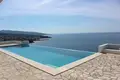 5 bedroom villa 420 m² Dobra Voda, Montenegro