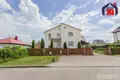 Casa de campo 346 m² Kalodziscanski sielski Saviet, Bielorrusia