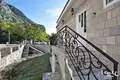 Villa de 4 dormitorios 280 m² Budva, Montenegro