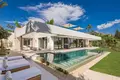 5-Zimmer-Villa 408 m² Marbella, Spanien