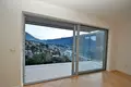 Wohnung 3 Schlafzimmer 200 m² Dobrota, Montenegro