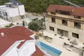 Villa de 4 habitaciones 260 m² Lustica, Montenegro