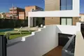 Villa de tres dormitorios 106 m² Campello, España