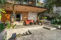 Villa de 4 dormitorios 355 m² Budva, Montenegro