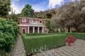 House 30 bedrooms 2 000 m² Tuscany, Italy