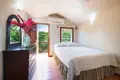Haus 4 Schlafzimmer 203 m² Roatan, Honduras