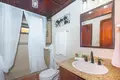 2 bedroom condo 107 m² West Bay, Honduras