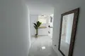 Mieszkanie 4 pokoi  Torrevieja, Hiszpania