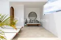 Villa mit 2 Schlafzimmern  Tibubeneng, Indonesien
