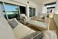 Mieszkanie 3 pokoi 141 m² Marbella, Hiszpania