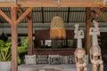7-Schlafzimmer-Villa 1 999 m² Kerobokan, Indonesien