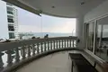 Condo 3 bedrooms 200 m² Pattaya, Thailand