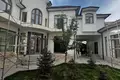 Дом 9 комнат 250 м² Ташкент, Узбекистан