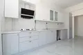 2 bedroom apartment 120 m² Çiftlikköy, Turkey
