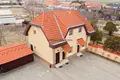 Commercial property 640 m² in Dunavarsany, Hungary