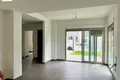 4 bedroom house  Montserrat, Spain