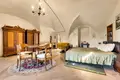 Castle 2 229 m² Sentjernej, Slovenia
