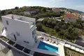 4 bedroom Villa 200 m², All countries