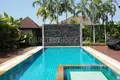 villa de 3 chambres 225 m² Si Sunthon, Thaïlande