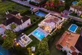 4-Schlafzimmer-Villa 393 m² Marbella, Spanien