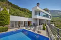 Villa de tres dormitorios 220 m² Tivat, Montenegro