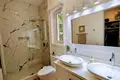Кондо 1 спальня 158 м² West Bay, Гондурас