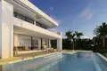 4-Schlafzimmer-Villa 369 m² Estepona, Spanien