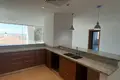 Mieszkanie 3 pokoi 193 m² Pafos, Cypr