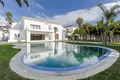 Villa 8 bedrooms  San Roque, Spain