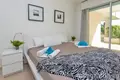 4 bedroom apartment 250 m² Estepona, Spain