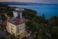 Hotel 1 300 m² in Lovran, Croatia