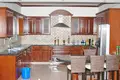7 bedroom house 273 m² Koinoteta Agiou Tychona, Cyprus