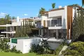 3-Schlafzimmer-Villa 271 m² Estepona, Spanien