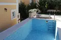 Villa de 4 dormitorios 285 m² Montenegro, Montenegro