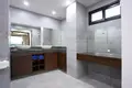 Propiedad comercial 1 334 m² en Chalong, Tailandia