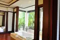 Condo 4 bedrooms 832 m² Phuket, Thailand