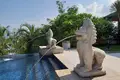 Villa de 9 habitaciones 2 500 m² Phuket, Tailandia