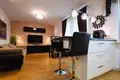 Mieszkanie 3 pokoi 72 m² Warszawa, Polska