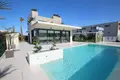 Villa de 4 dormitorios 197 m² San Miguel de Salinas, España