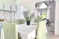Villa Fully furnished 5-bedroom villa 200 m² 150 meters from the beach.