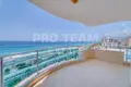 Penthouse 3 bedrooms 195 m² Mahmutlar, Turkey