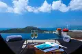 5 bedroom villa 1 550 m² Ban Bang Thao, Thailand