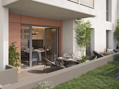 Zespół mieszkaniowy New residential complex with a parking in the center of Nice, Cote d'Azur, France
