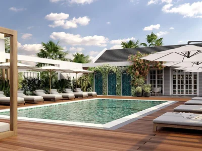 Complejo residencial Large residential complex with a hotel, swimming pools and a flagship beach club, Berawa, Bali, Indonesia