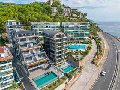 Complexe résidentiel Prestigious residential complex with swimming pools just 70 m from the sea, Kargicak, Alanya, Türkiye