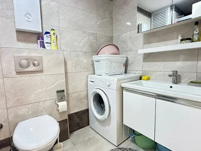 Zespół mieszkaniowy Furnished 1+1 apartment in the Aura Blue complex, 350 meters from the sea.